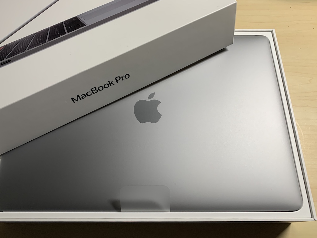 MacBookProのモバイルバッテリー問題が2000円で解決した。
